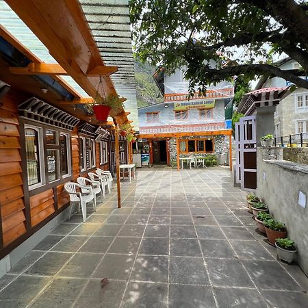 Mount Kailash Lodge And Resturant , Monjo Eksteriør bilde